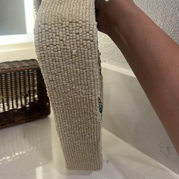 Floral Embroidered lemon beaded Women's Bag NWT - Picture 10 of 13